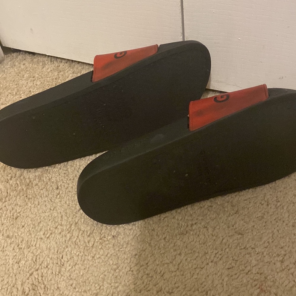 Authentic Givenchy slides - Picture 4 of 4